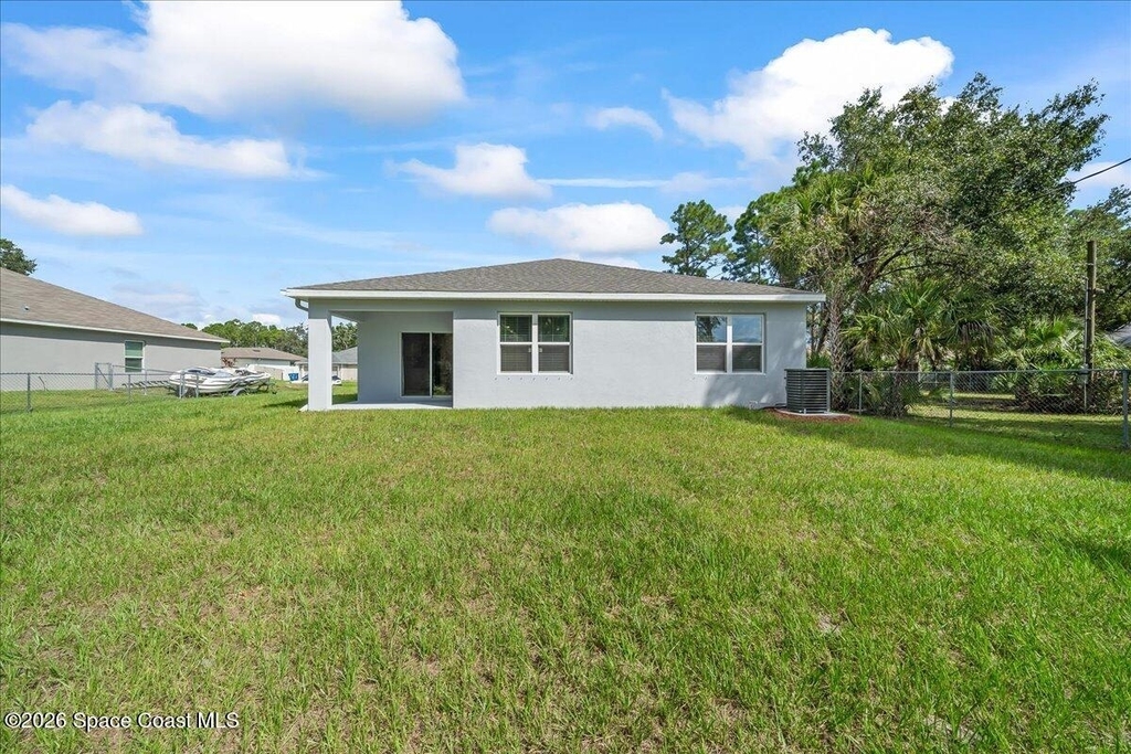 566 Rembrandt Street Se - Photo 27