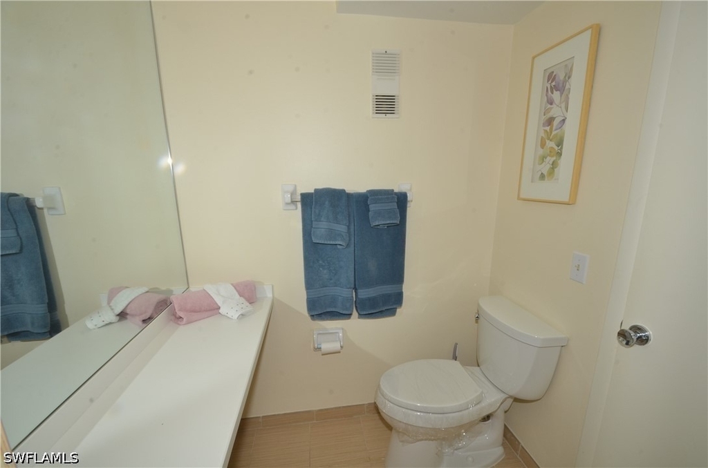 555 Park Shore Drive - Photo 15