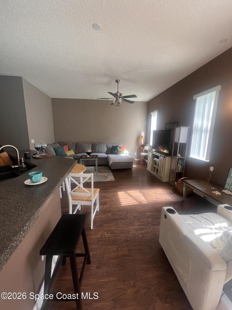 7368 Crepe Myrtle Court - Photo 4