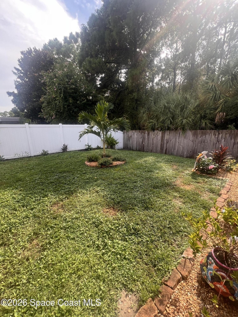 7368 Crepe Myrtle Court - Photo 22