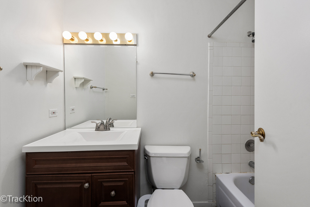 6147 Knoll Wood Court - Photo 9