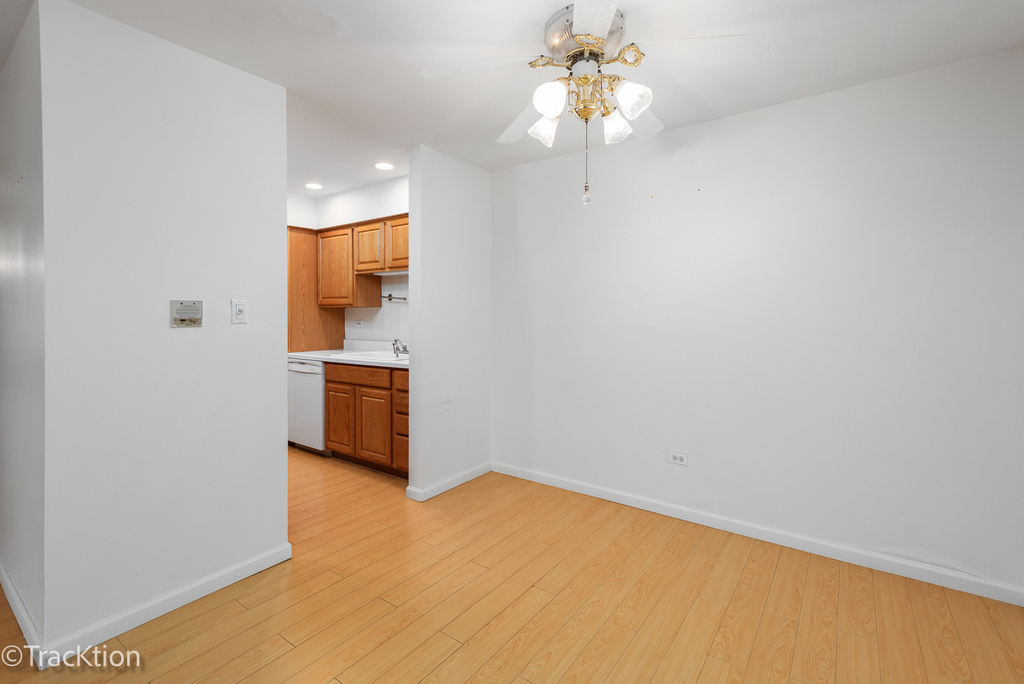6147 Knoll Wood Court - Photo 3