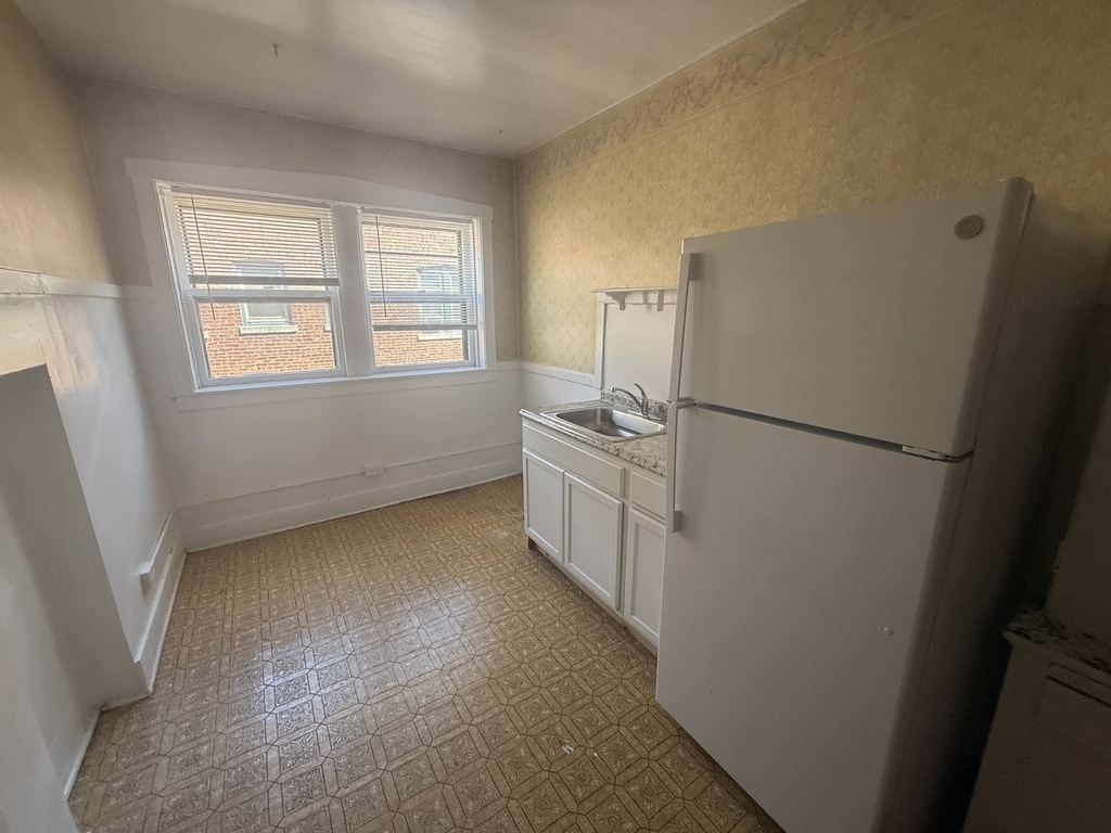 104 Lincoln Avenue - Photo 7
