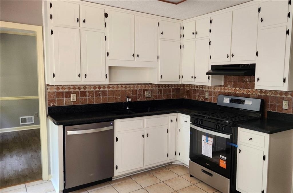 1011 Forest Park Lane - Photo 5