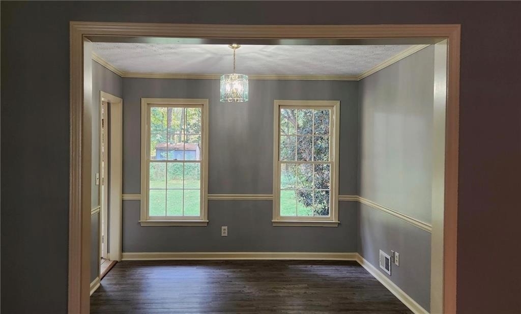 1011 Forest Park Lane - Photo 4