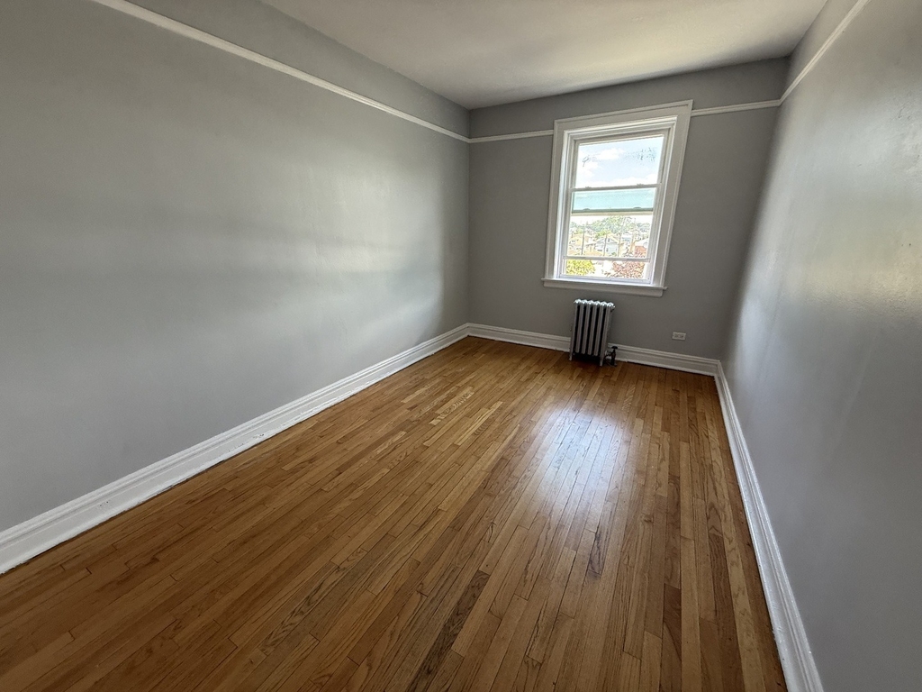 5910 W 26th Street - Photo 3