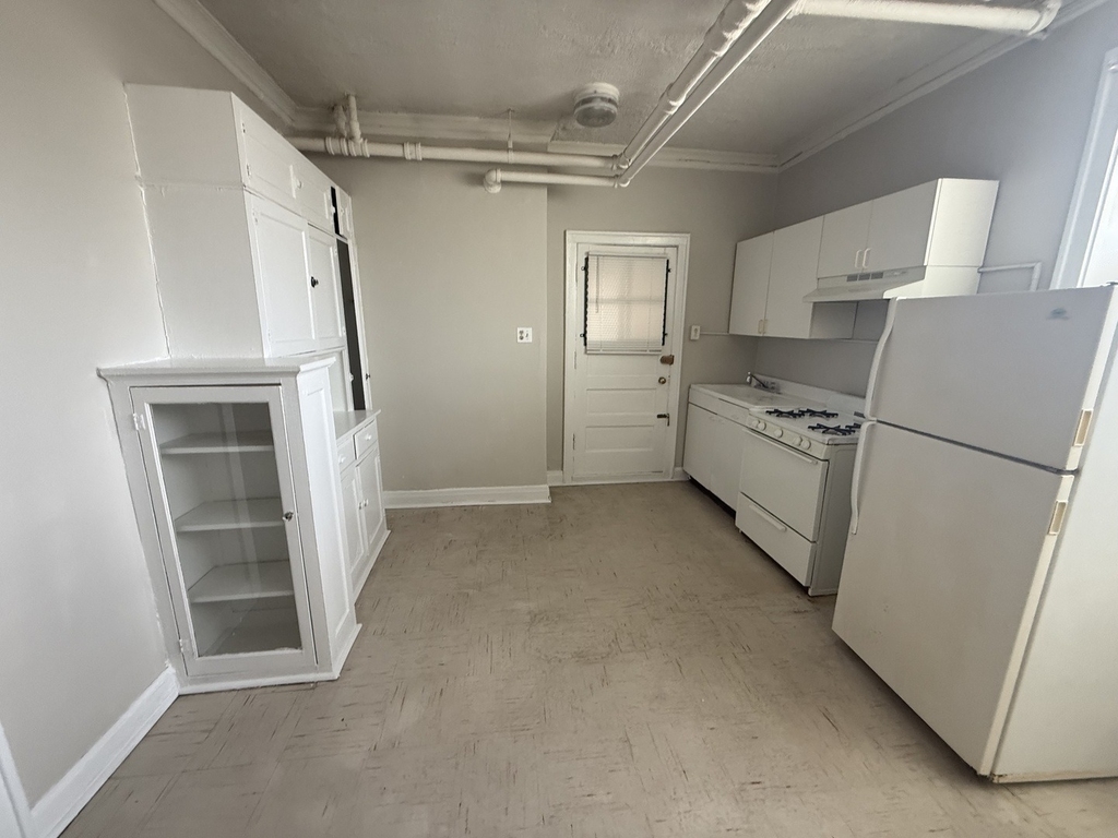 3252 Maple Avenue - Photo 5
