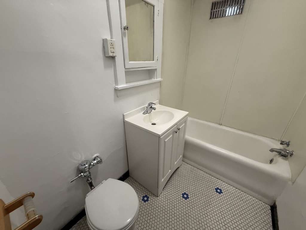 3252 Maple Avenue - Photo 7