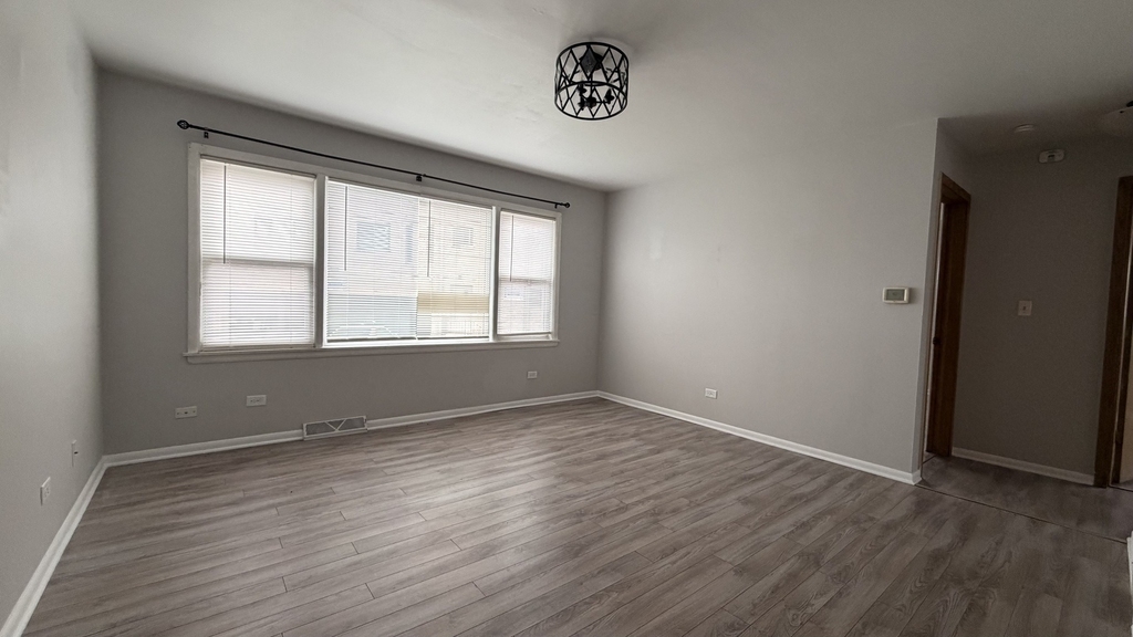 5645 N Central Avenue - Photo 2