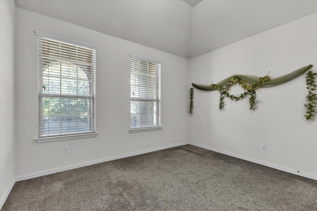 3425 De Soto Loop - Photo 7