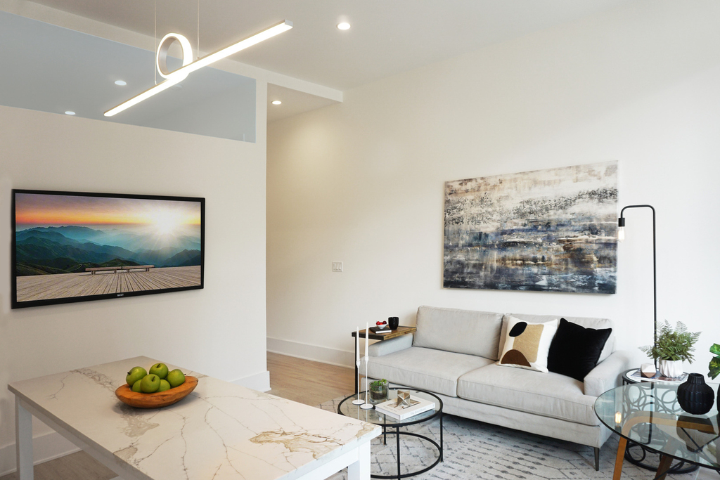 812 W Adams Street - Photo 6