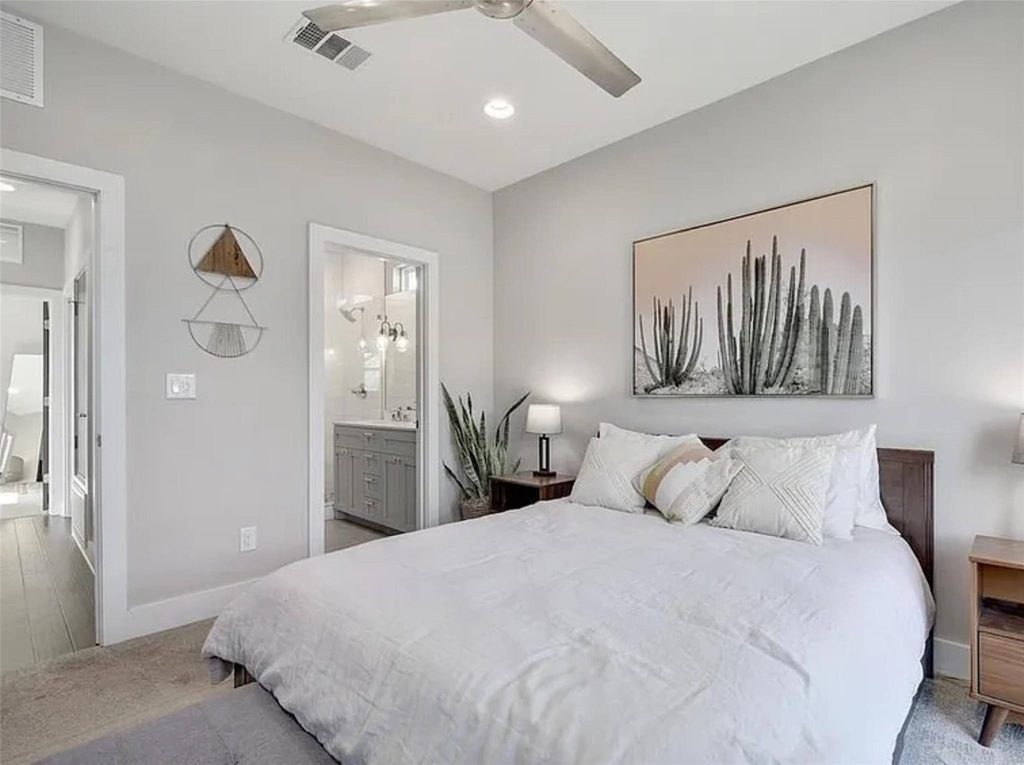 2709 E 3rd St - Photo 11