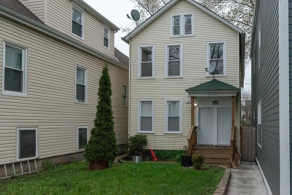 2818 N Drake Avenue - Photo 0