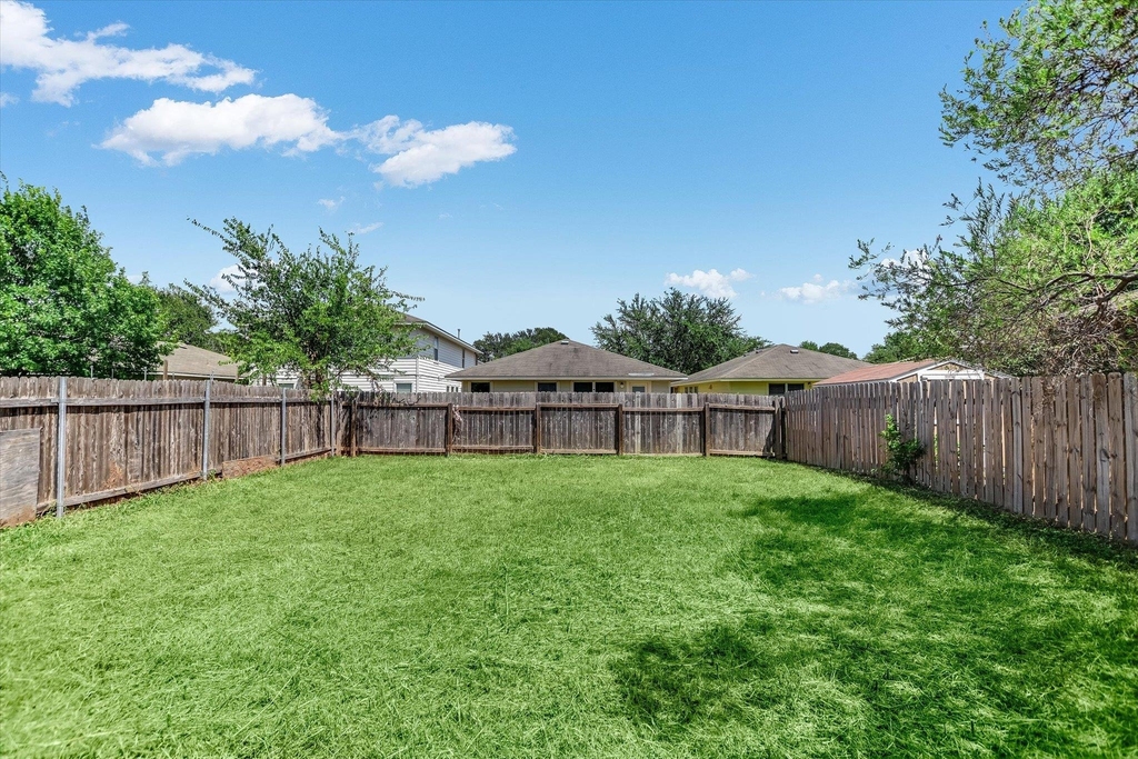 3303 Barksdale Dr - Photo 17
