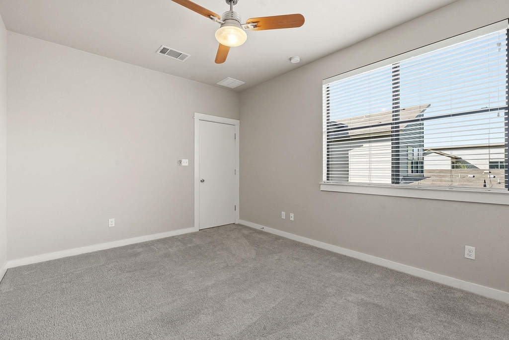 2911 Corbin Ln - Photo 21