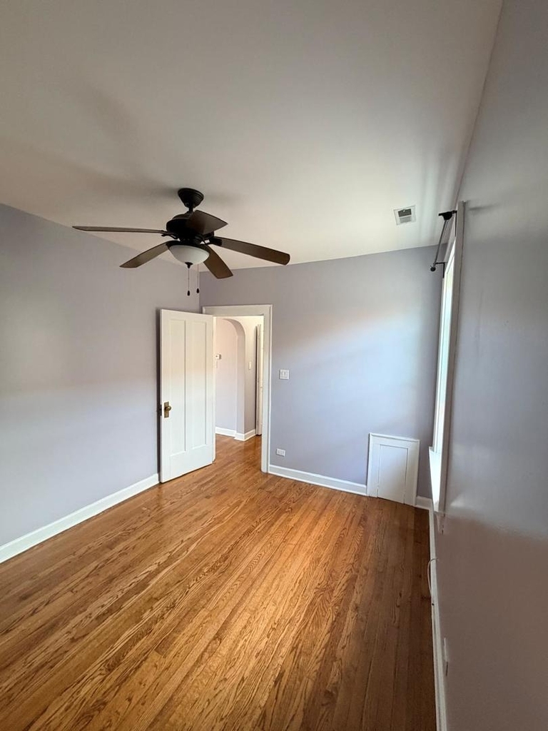 5540 N Luna Avenue - Photo 5