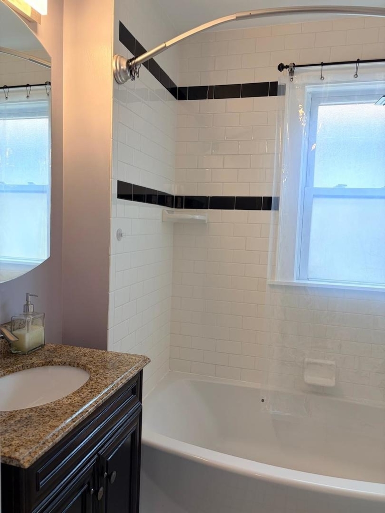 5540 N Luna Avenue - Photo 9