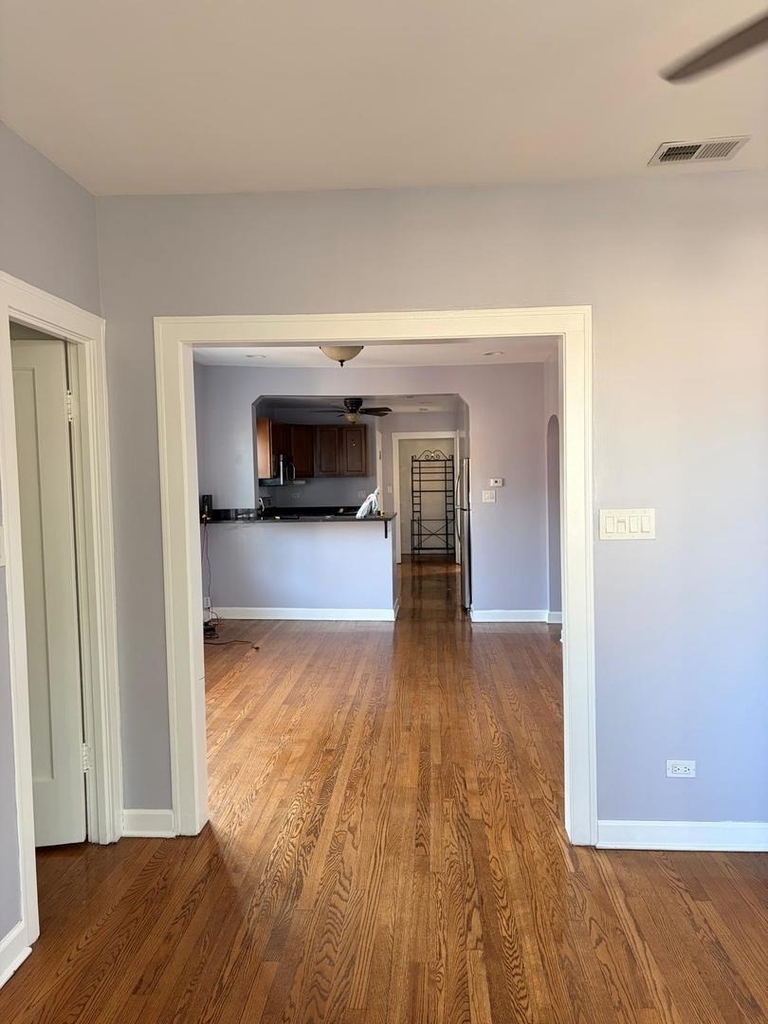 5540 N Luna Avenue - Photo 3