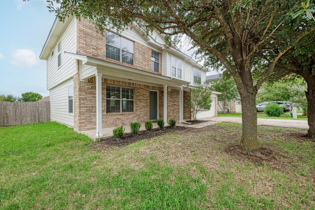 125 Holland St - Photo 1