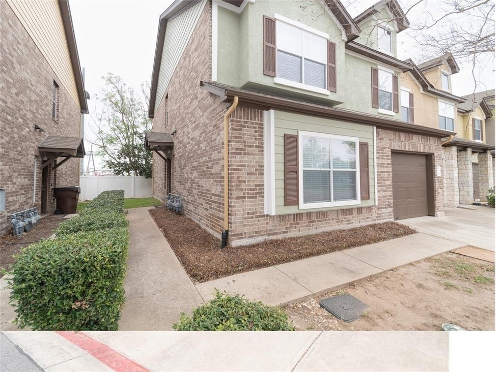 1900 Little Elm Trl - Photo 1