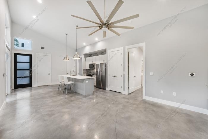 505 W Odell St - Photo 5