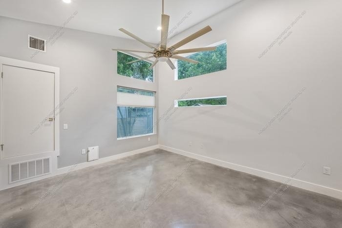 505 W Odell St - Photo 7