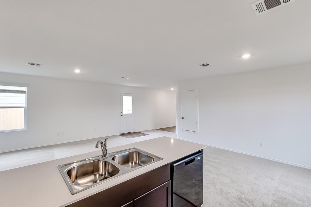 1105 Catfish Ln - Photo 8