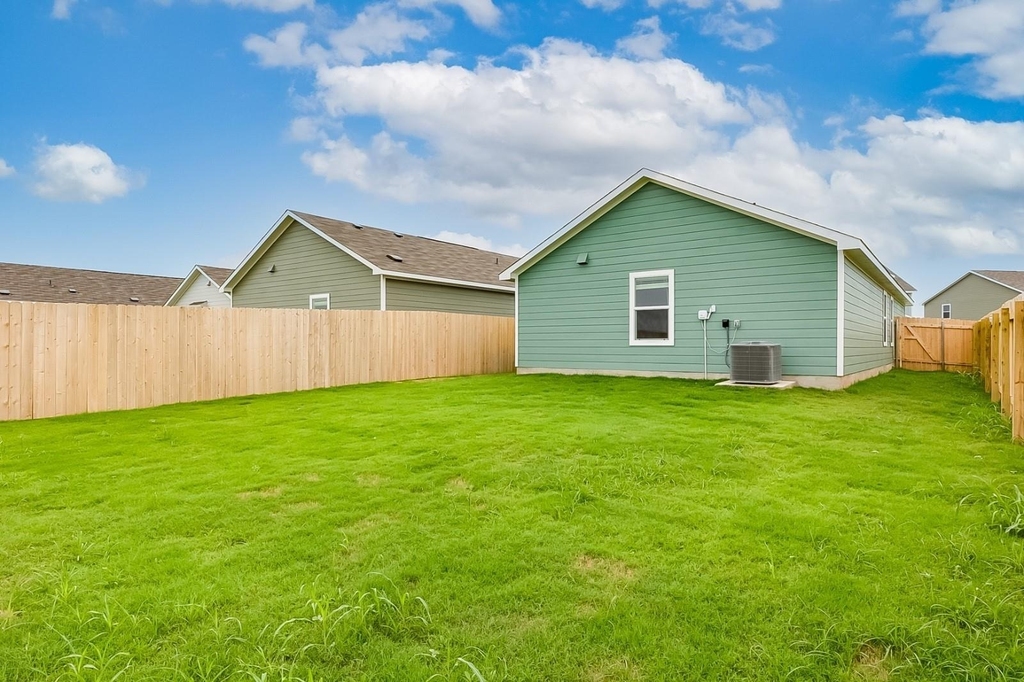 1105 Catfish Ln - Photo 26