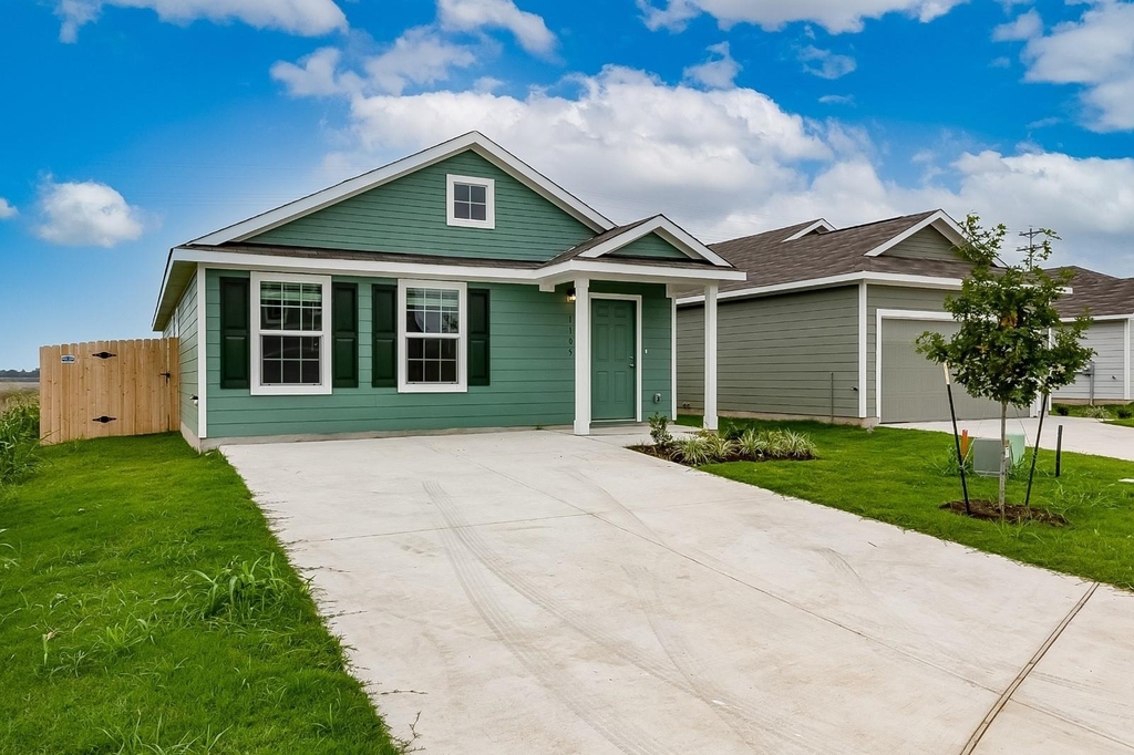 1105 Catfish Ln - Photo 1