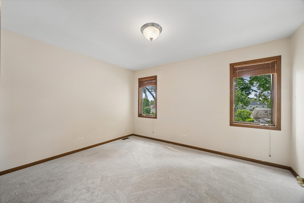 5711 Foxgate Lane - Photo 10