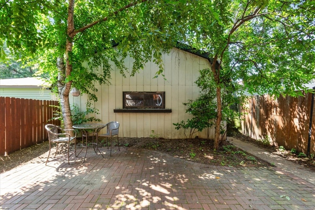 3311 W Wrightwood Avenue - Photo 10