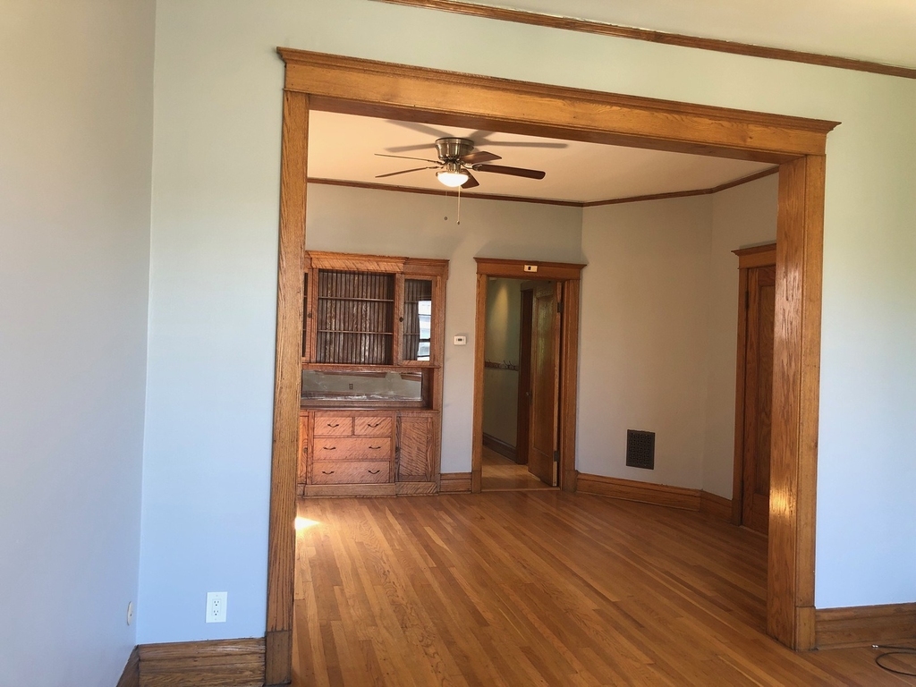 3311 W Wrightwood Avenue - Photo 3