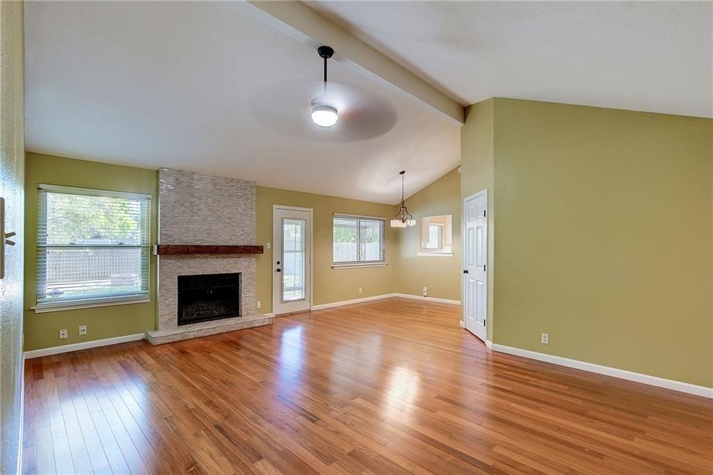 1705 Krizan Ave - Photo 2