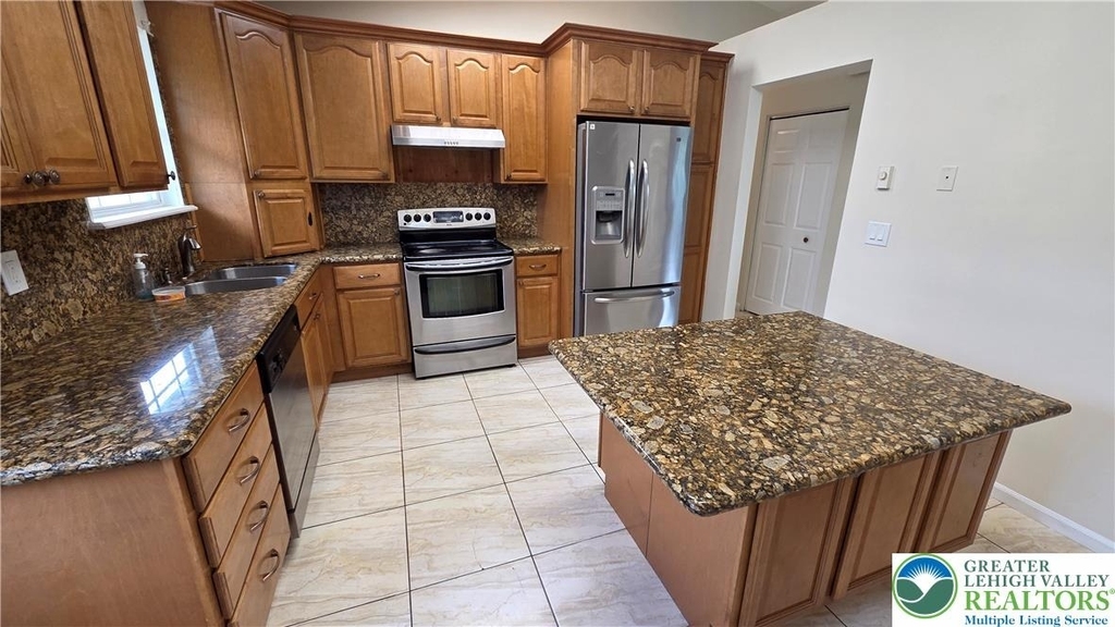481 Savage Road - Photo 6