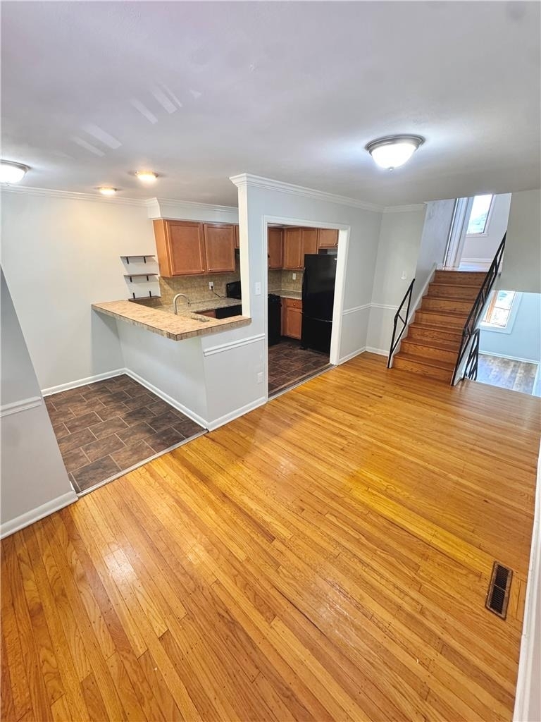 1962 S Hall Street - Photo 5
