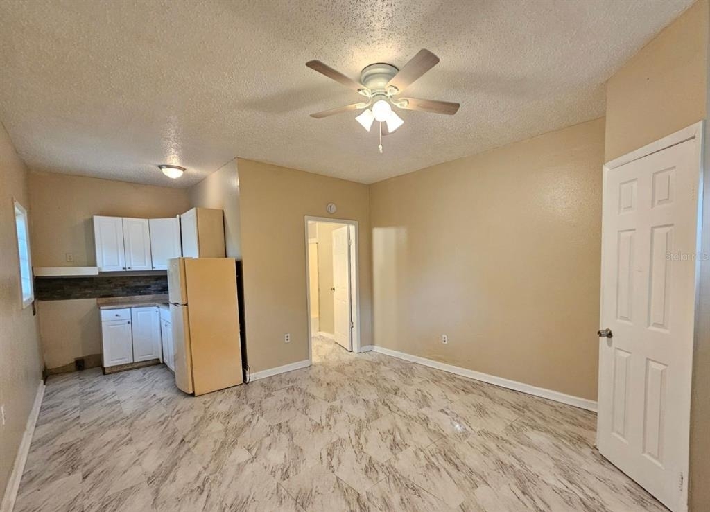 1504 E 99th Avenue - Photo 3