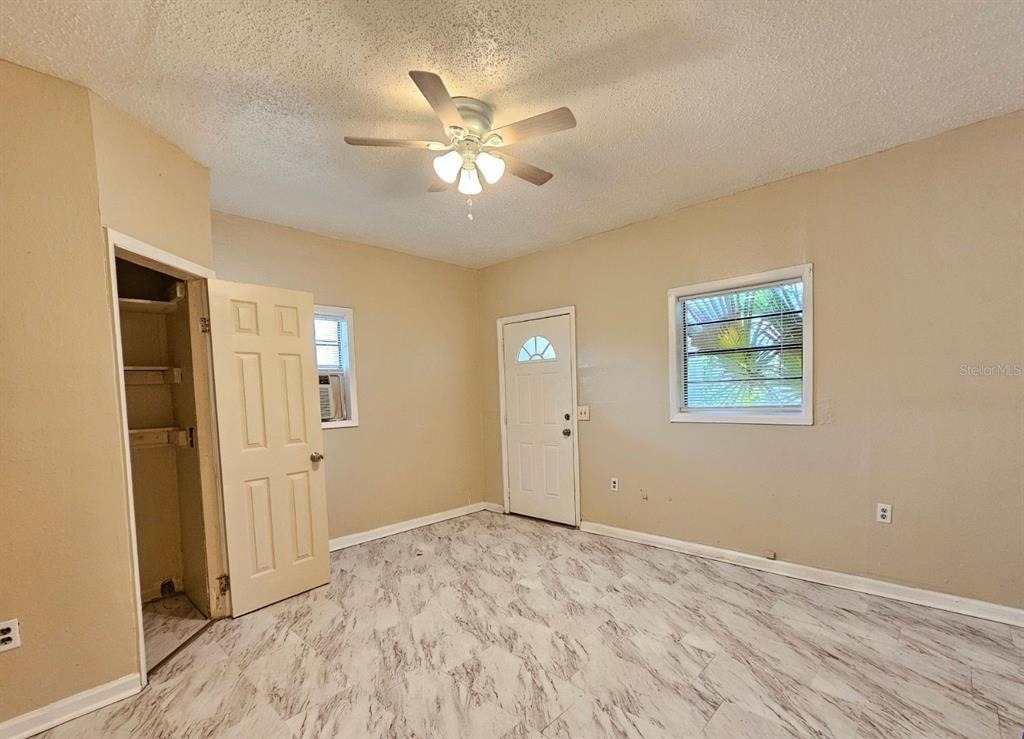 1504 E 99th Avenue - Photo 2