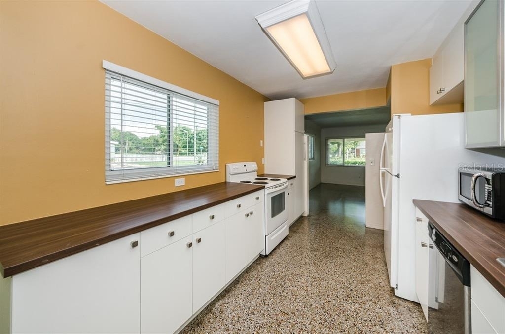 5401 5th Avenue N - Photo 4