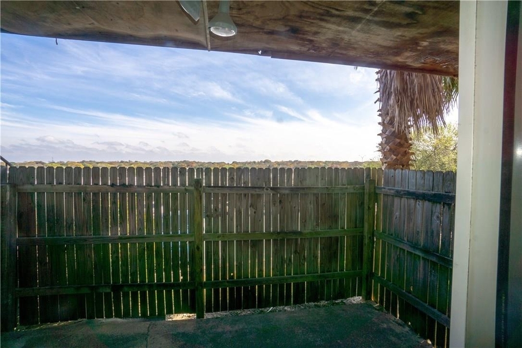 6903 Deatonhill Dr - Photo 18