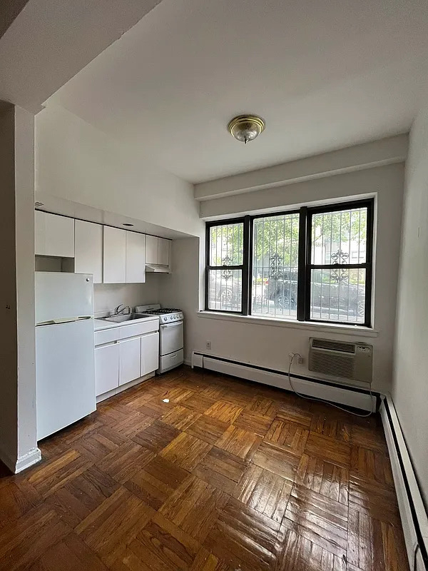 3rd Avenue/88th Street - Photo 3