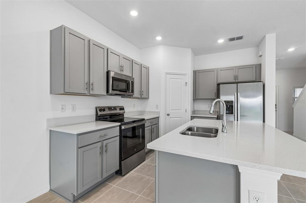 13159 Stable Place - Photo 2
