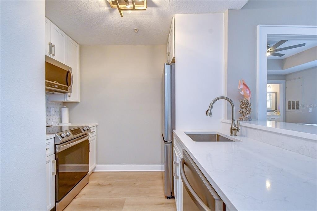 800 S Dakota Avenue - Photo 4