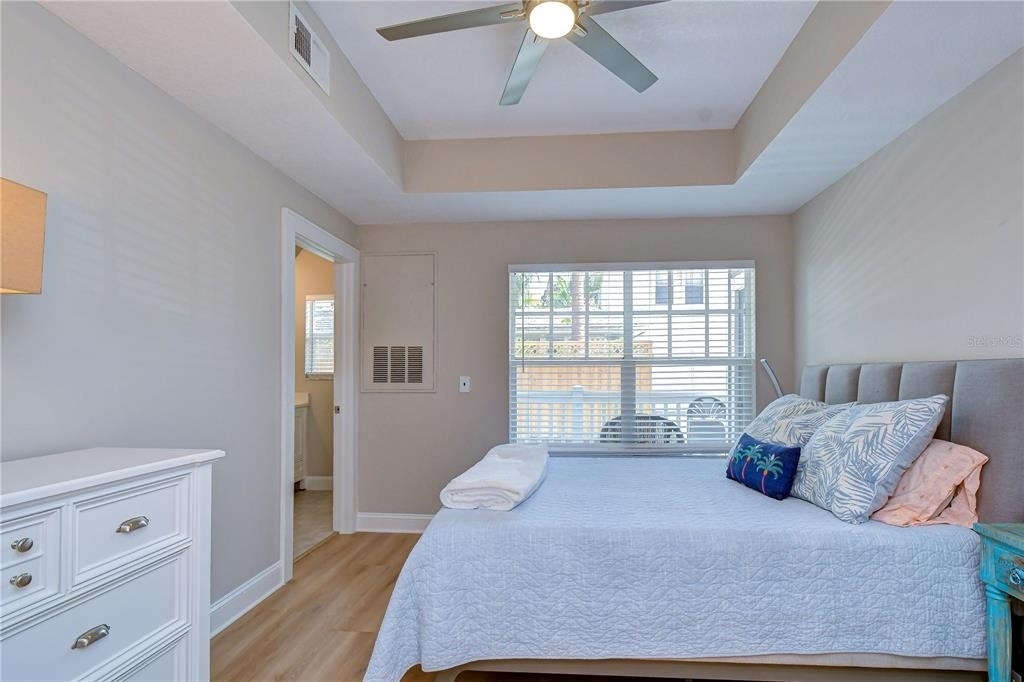 800 S Dakota Avenue - Photo 8