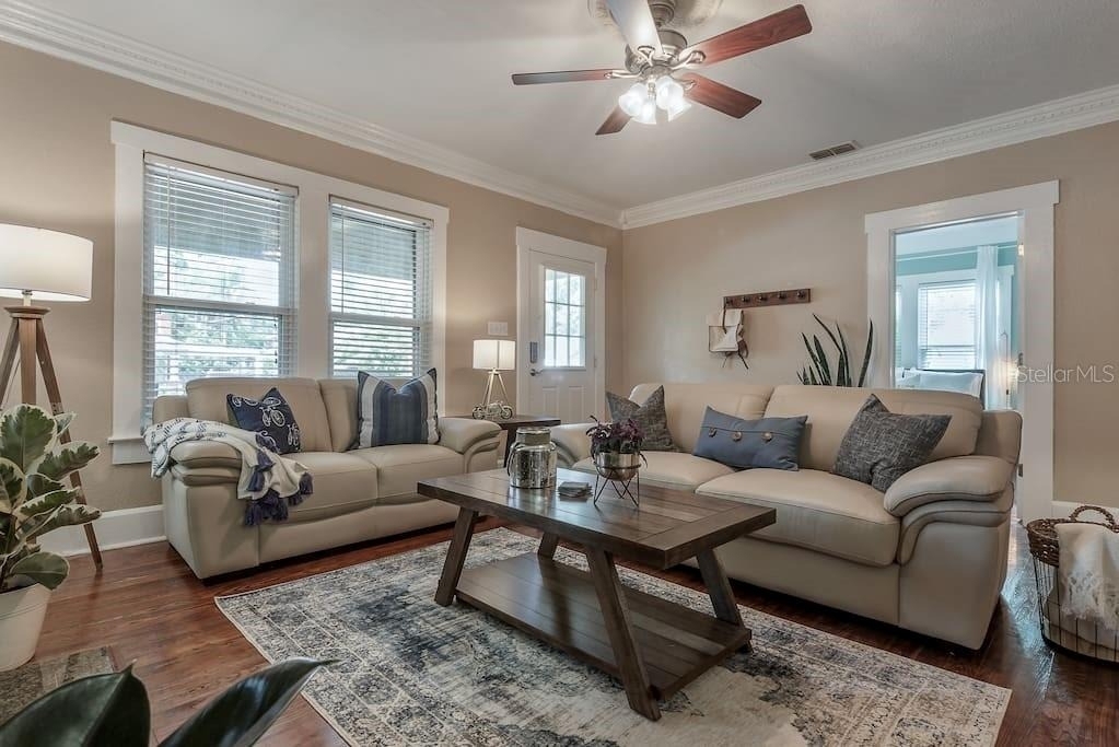 114 W Cayuga Street - Photo 3
