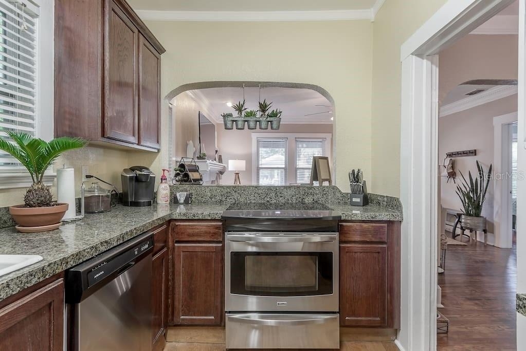 114 W Cayuga Street - Photo 8