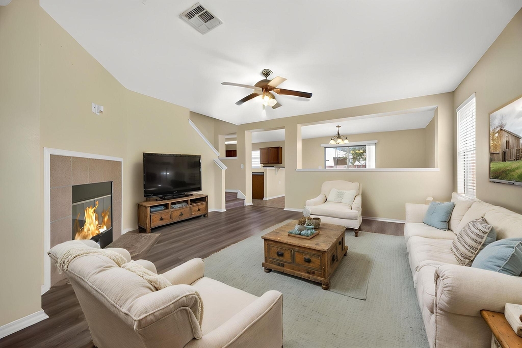 8813 Wiley Way - Photo 1