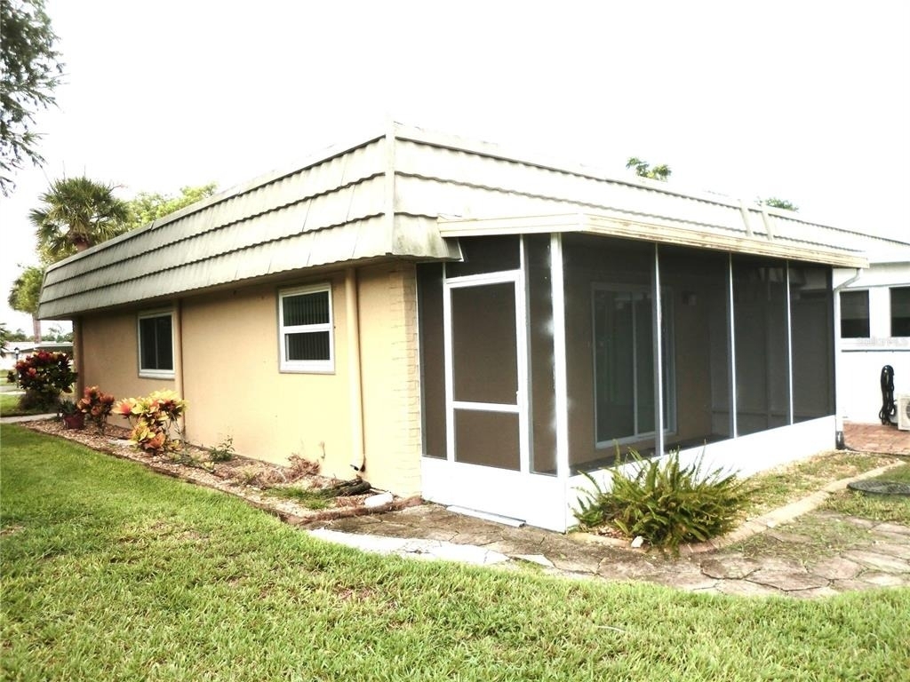 201 Kings Boulevard - Photo 15