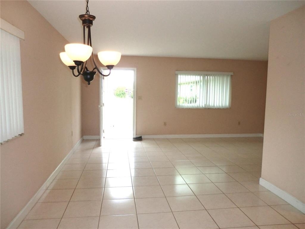 201 Kings Boulevard - Photo 6