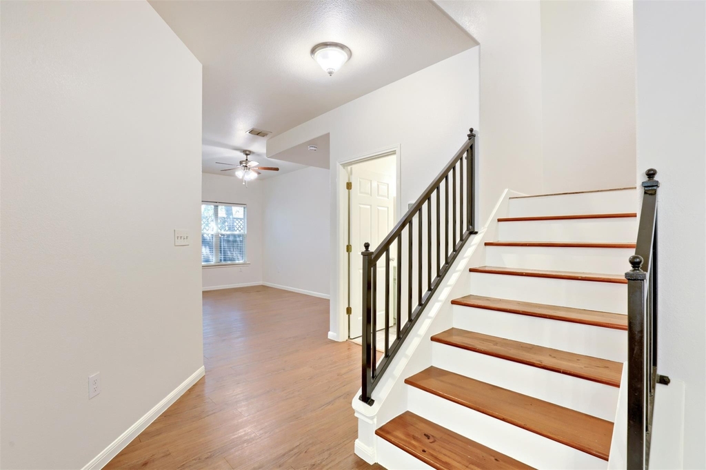 4505 Red River St - Photo 30