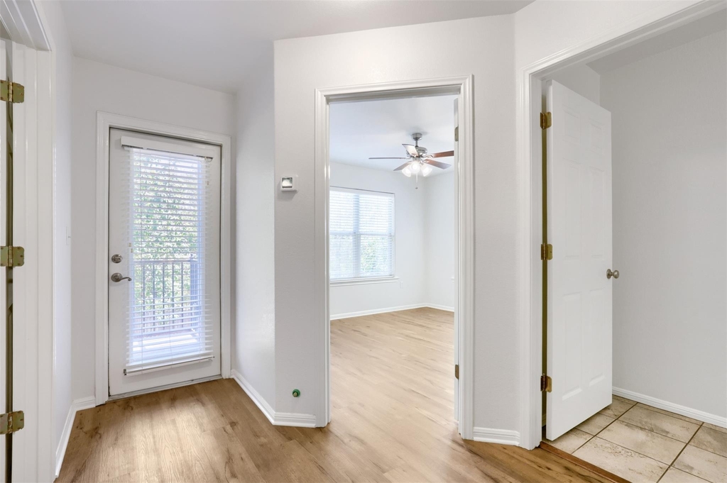 4505 Red River St - Photo 31